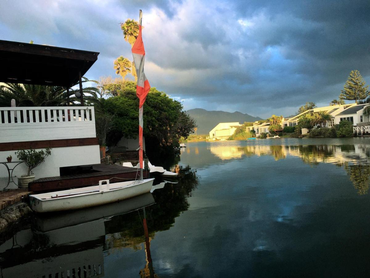 Admiralty Bed & Breakfast Muizenberg Ngoại thất bức ảnh