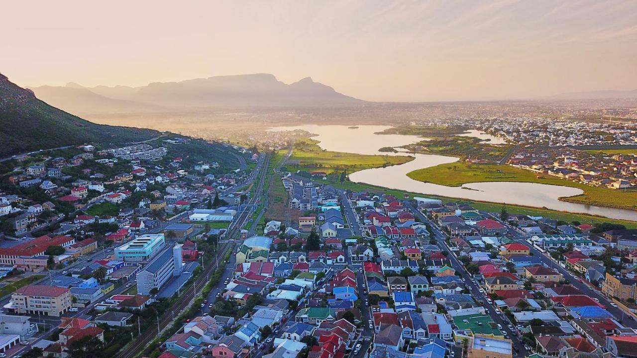 Admiralty Bed & Breakfast Muizenberg Ngoại thất bức ảnh