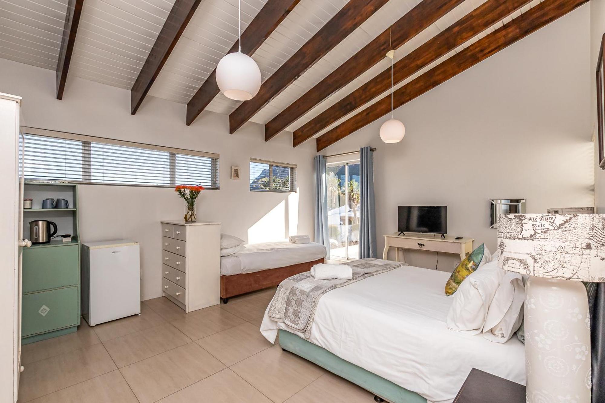 Admiralty Bed & Breakfast Muizenberg Ngoại thất bức ảnh